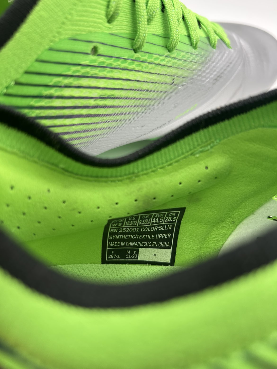 Skechers Razor FG 2025 Størrelse 44