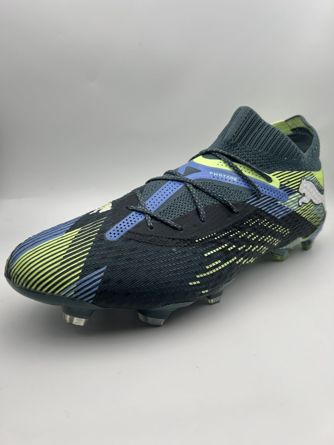 PUMA Future 7 Ultimate FG/AG Lights Out 2025 Størrelse 44