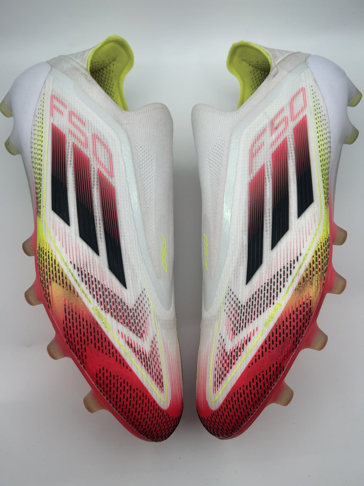 Adidas F50 Elite Laceless AG Pure Victory 2025  Størrelse 44
